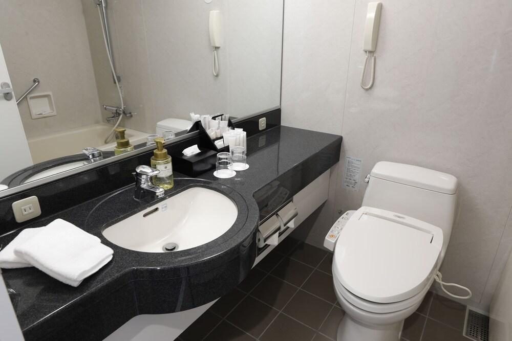 Ana Crowne Plaza Yonago By Ihg Exterior foto
